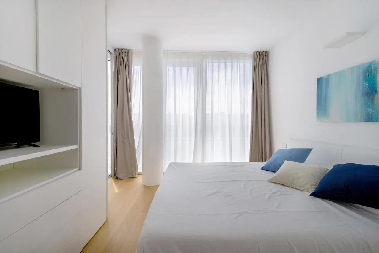 The Summer Houses Royal Suite Lido di Jesolo 0*,  Italy