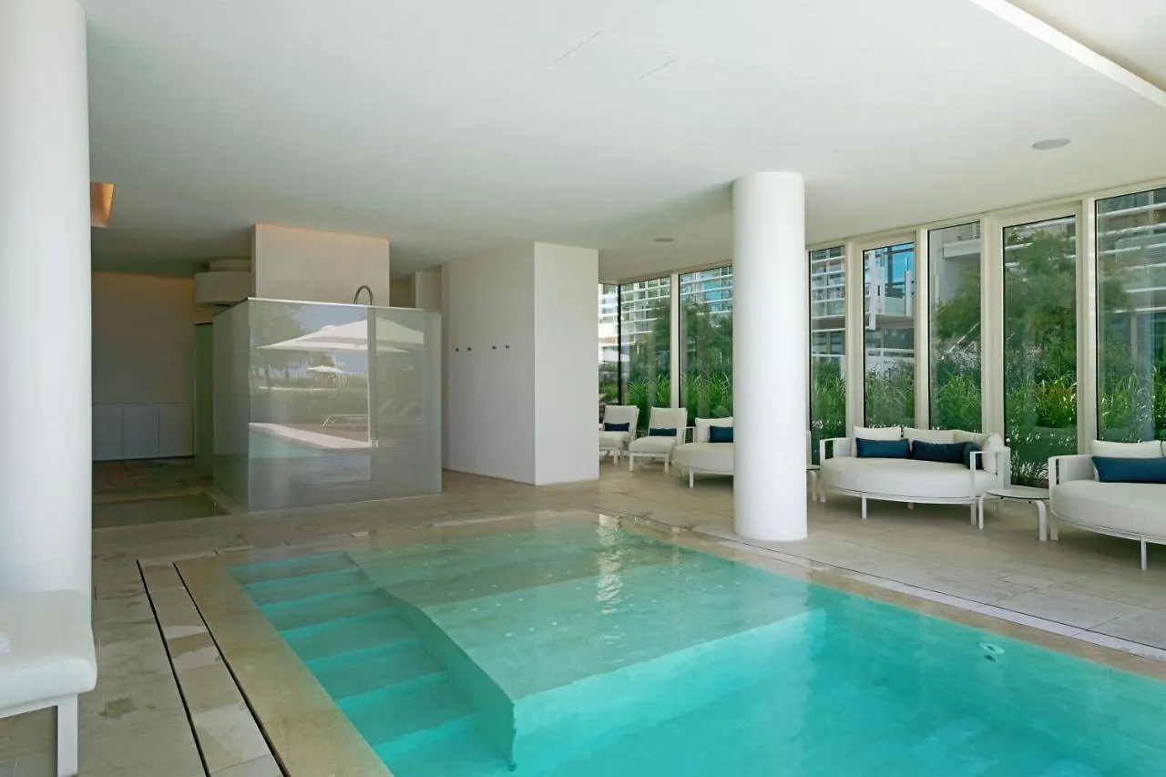 The Summer Houses Royal Suite Lido di Jesolo 0*,  Italy